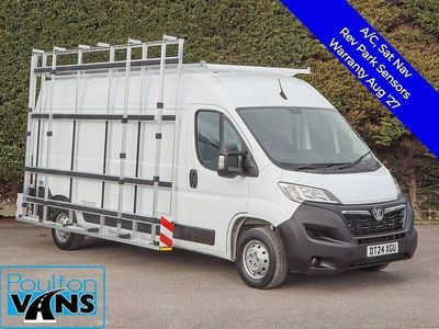 Used Vauxhall Movano 140 HP (102 kW) 2024 White