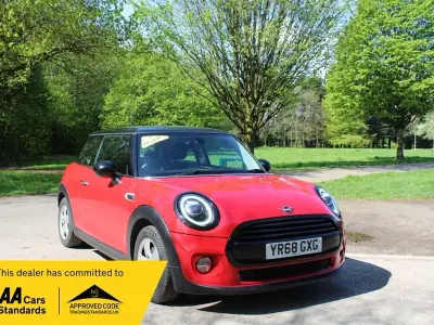 Gebraucht Mini Cooper Hatch 2018 Rot Kleinwagen