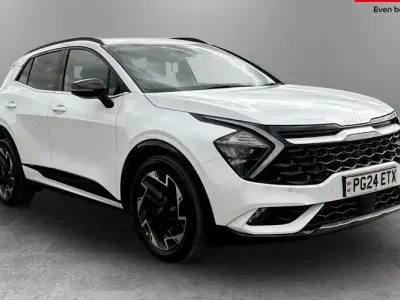 Used Kia Sportage GT-Line 150 HP (110 kW) 2024 White SUV