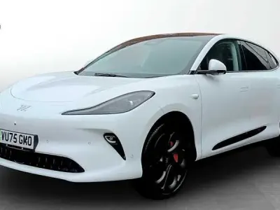 Used MG IM6 552 kW (751 HP) 2025 White SUV