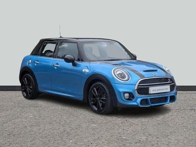Begagnad Mini Cooper S Hatch 189 HK (139 kW) 2019 Blå Halvkombi