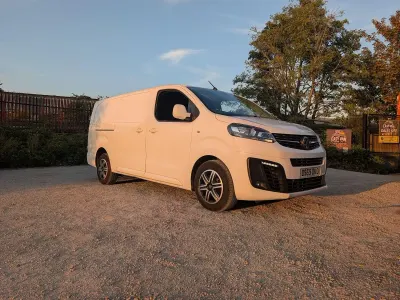 Used Vauxhall Vivaro Sportive 100 HP (73 kW) 2019 White MPV