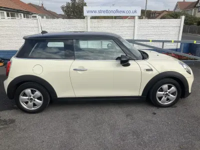 Used Mini Cooper Hatch 136 HP (100 kW) 2018 White Hatchback