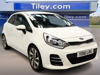 White Used 2016 Kia Rio Hatchback | £6,490 (A bit pricey)