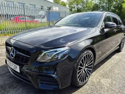 Used Mercedes E220 AMG line 194 HP (142 kW) 2019 Black Estate