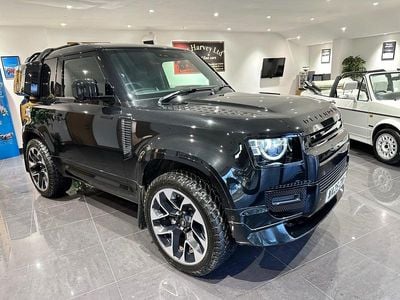 Black Used 2025 Land Rover Defender SE Dynamic SUV | £63,990 (Good price)