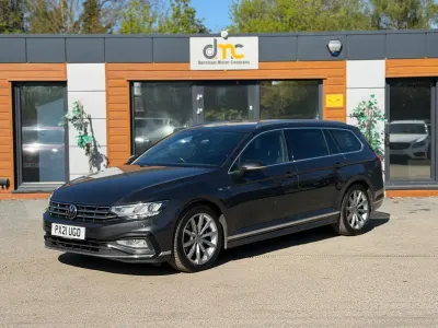 Begagnad VW Passat R-line 150 HK (110 kW) 2021 Grå Kombi