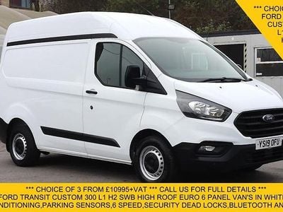 Used Ford Transit Custom 105 HP (77 kW) 2019 White Van