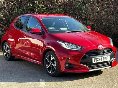 Used Toyota Yaris Hybrid Design 113 HP (83 kW) 2024 Red Hatchback