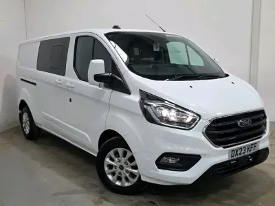 Used Ford Transit Custom Limited 130 HP (95 kW) 2023 White Van