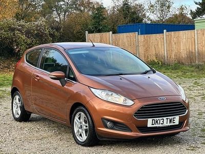 Used Ford Fiesta Zetec 80 HP (58 kW) 2013 Yellow Hatchback