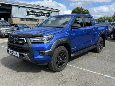 Used Toyota HiLux 204 HP (150 kW) 2023 Blue Pickup
