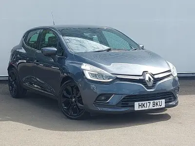 Used Renault Clio Dynamique 90 HP (66 kW) 2017 Grey Hatchback