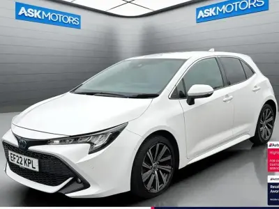 Used Toyota Corolla Design 122 HP (89 kW) 2022 White Hatchback