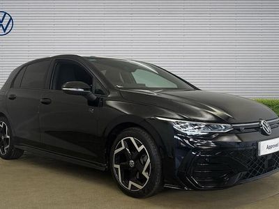 Second-hand VW Golf VIII R-line 150 CP (110 kW) 2025 Negru Hatchback