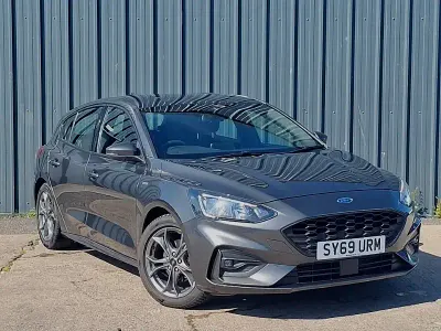 Used Ford Focus ST-Line 125 HP (91 kW) 2019 Grey Hatchback