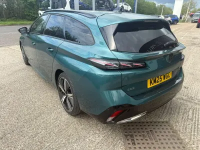 Second-hand Peugeot 308 SW GT 134 CP (98 kW) 2025 Albastru Break