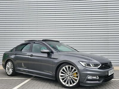 Used VW Passat R-line 150 HP (110 kW) 2016 Grey Sedan
