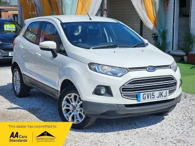 Used Ford Ecosport Zetec 90 HP (66 kW) 2015 White SUV