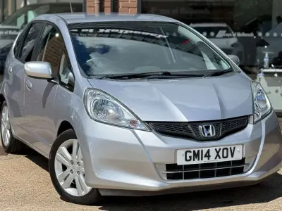 Used Honda Jazz ES 2014 Silver Hatchback