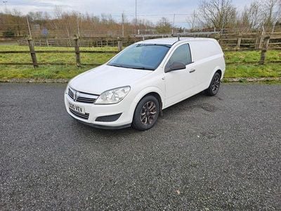 Used Vauxhall Astra Club 2010 White Van