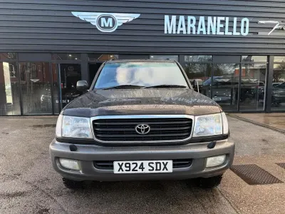 Used Toyota Land Cruiser 201 HP (147 kW) 2000 Black SUV