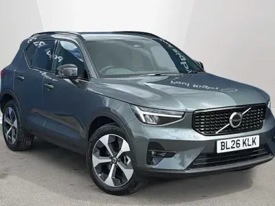 New Volvo XC40 Plus 163 HP (119 kW) 2026 Green SUV