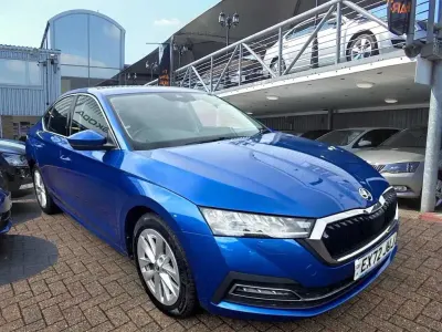 Used Skoda Octavia SE L 150 HP (110 kW) 2022 Race blue metallic Hatchback