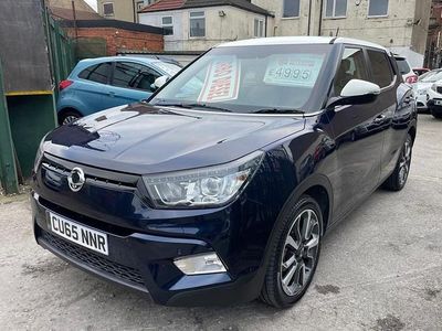Used Ssangyong (KGM) Tivoli 115 HP (84 kW) 2015 Blue SUV
