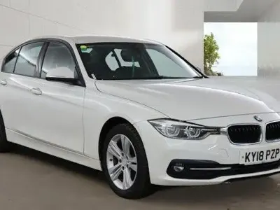 Used BMW 318 Sport Line 136 HP (100 kW) 2018 White Sedan