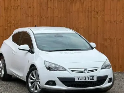 Używany Vauxhall Astra GTC SRi 2013 Coupe