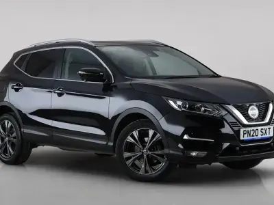 Used Nissan Qashqai N-Connecta 140 HP (102 kW) 2020 Black SUV