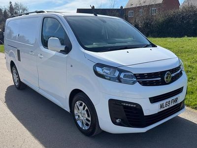 Used Vauxhall Vivaro Sportive 100 HP (73 kW) 2019 White MPV