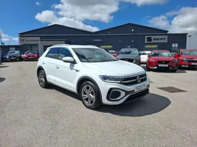 Używany VW T-Roc R-line 150 KM (110 kW) 2023 Biały SUV