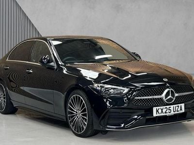 Käytetty Mercedes C220 AMG Line Premium Plus 200 HP (147 kW) 2025 Musta