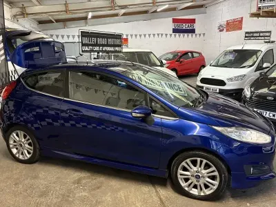 Used Ford Fiesta Zetec 82 HP (60 kW) 2014 Blue Hatchback
