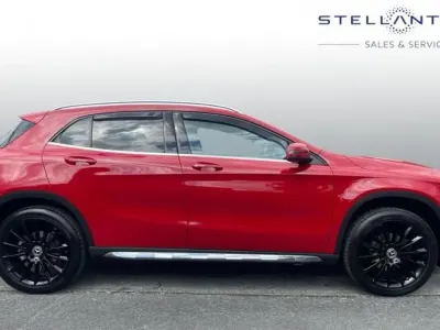 Used Mercedes GLA200 AMG line 154 HP (113 kW) 2020 Red SUV
