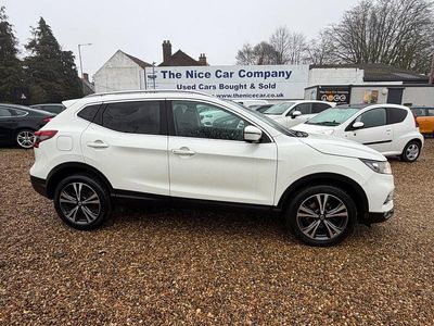 Used Nissan Qashqai N-Connecta 2018 White SUV