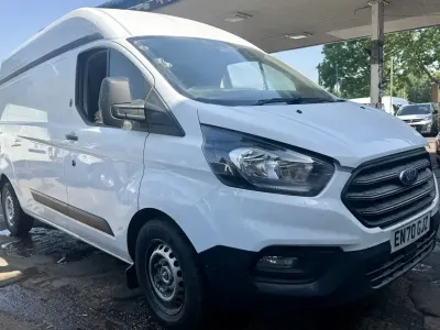 Used Ford Transit Custom 130 HP (95 kW) 2021 White Van
