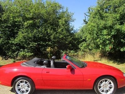 Jaguar XK8