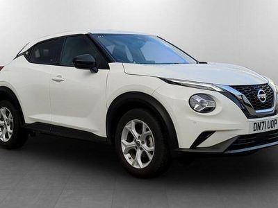 White Used 2022 Nissan Juke N-Connecta SUV | £15,490 (Fair price)