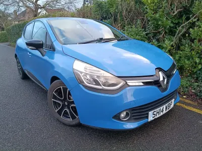 Used Renault Clio Dynamique 90 HP (66 kW) 2014 Blue Hatchback