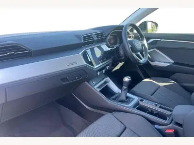 Używany Audi Q3 Sport 150 KM (110 kW) 2023 Czarny SUV