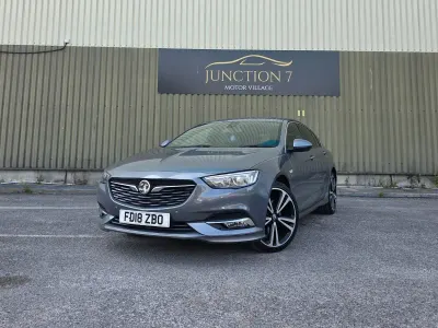 Used Vauxhall Insignia SRi 170 HP (125 kW) 2018 Grey Hatchback