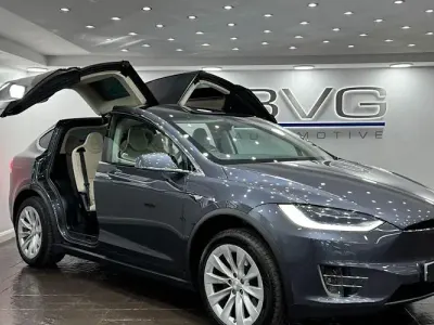 Used Tesla Model X Standard Range 448 kW (610 HP) 2017 Silver SUV