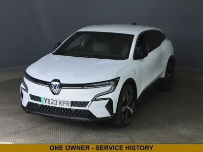 Used Renault Megane E-Tech Techno 160 kW (218 HP) 2023 White Hatchback