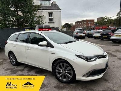 Toyota Auris Hybrid
