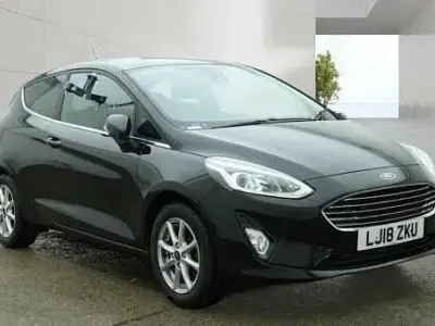 Usado Ford Fiesta Zetec 2018 Negro Utilitario