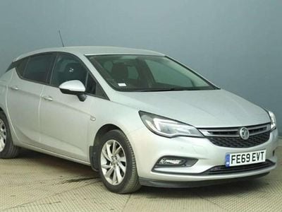 Second-hand Vauxhall Astra Design Edition 110 CP (80 kW) 2019 Argintiu Hatchback