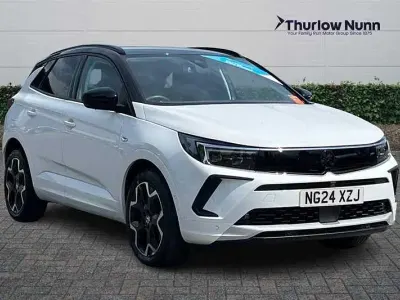Second-hand Vauxhall Grandland X Ultimate 130 CP (95 kW) 2024 Alb SUV